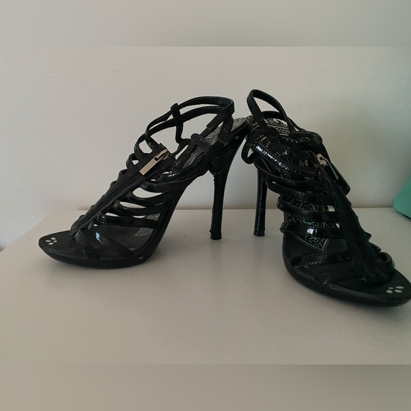 Black open toe heels - Picture 1 of 3